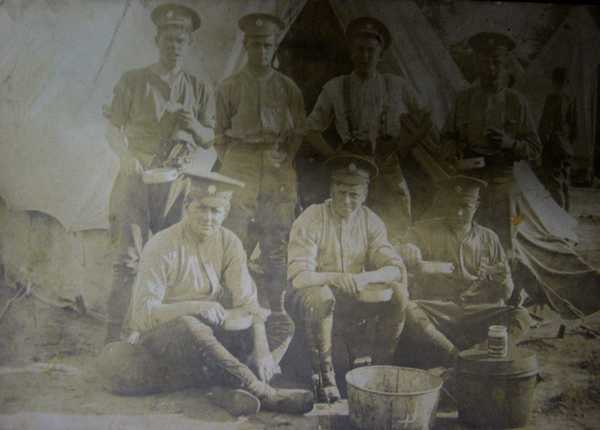 Photograph of Fred and Frank Thompson and others (1)