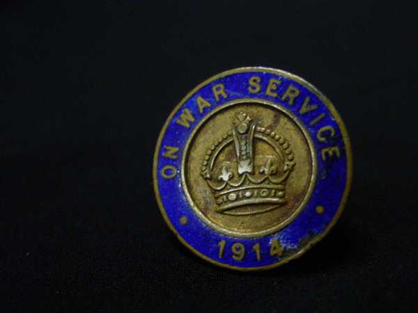 On War Service badge (1)