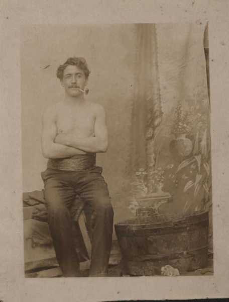 Photograph of William Owen sent to Mother (1)