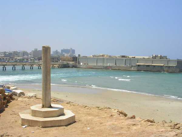 Tel Aviv monument to British 52nd Division (1)