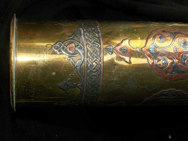 Trench art: decorated shell case (5)