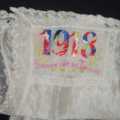 Silk handkerchief with embroidered motto '1918 Souvenir de France' (2)
